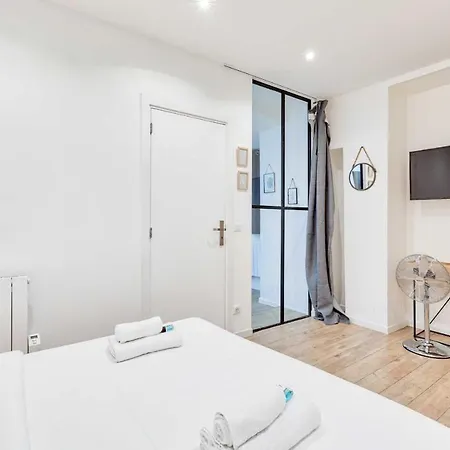 Daire Cosy Apartment- 6p- Folies Bergeres